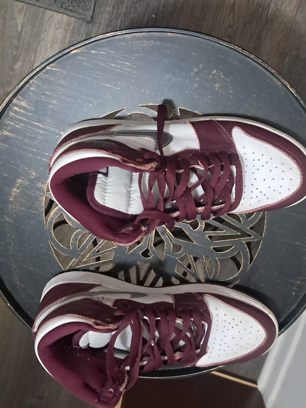 Air Jordan 1 High GS Burgundy White Silver – Size 7Y